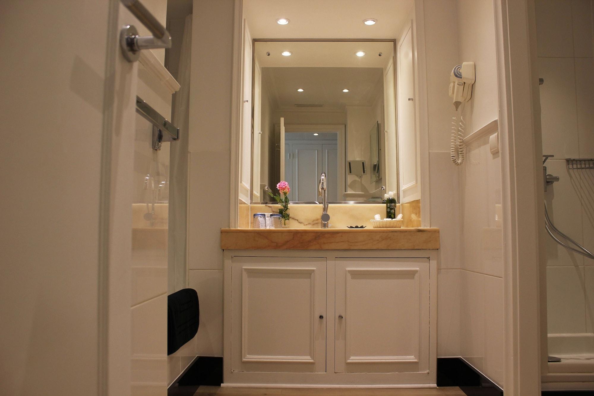 Hotel Victoria 칸느 외부 사진